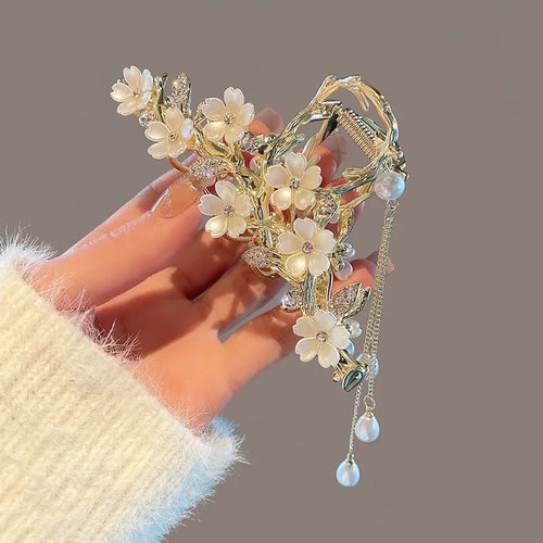 1 elegant sparkling rhinestone flower hair clip - with decorative flowers, suitable for fashionable hair buns