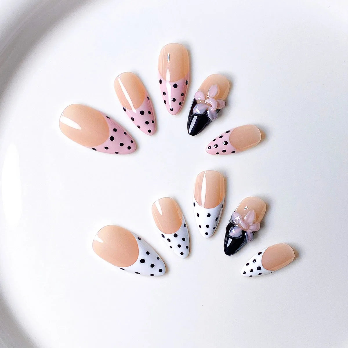 10pcs Handmade Polka Dot Press-On Nails - Pink, White & Black with 3D Flower Decor, Retro Sweet Nail Supplies
